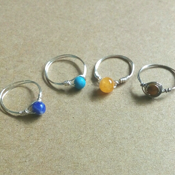 Handmade stackable crystal midi ring set - Picture 1 of 3
